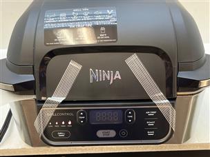 Ninja LG451BK Foodi Smart 5-in-1 Indoor Grill with 4qt Air Bake Roast Fryer